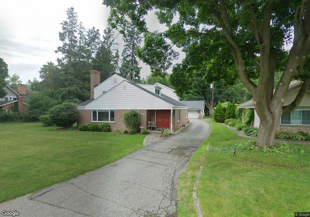 7604 Lilac Ct, West Bloomfield, MI 48324 - photo 1