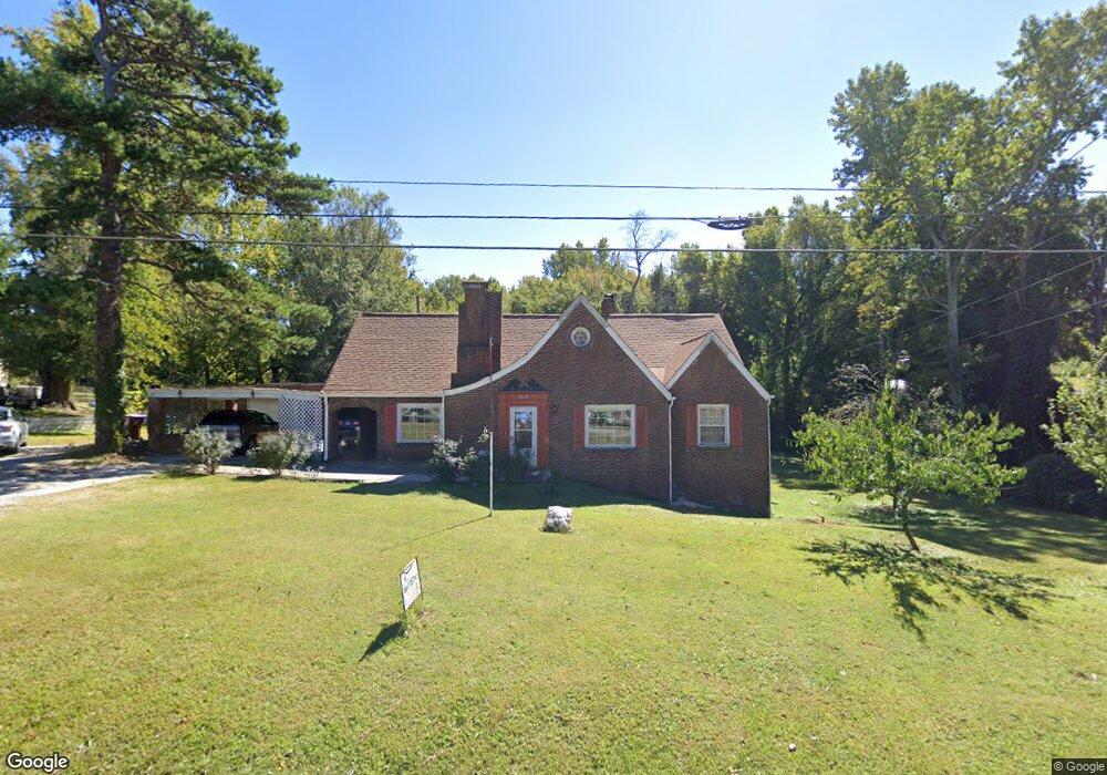 1010 E Fairfield Rd, High Point, NC 27263 - photo 1