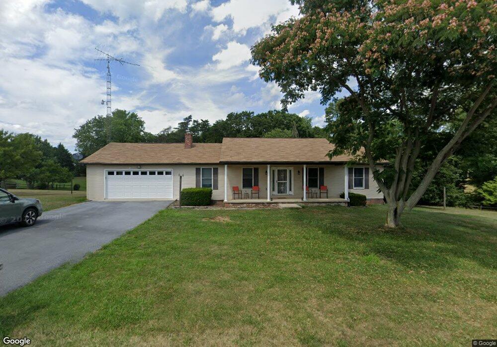 101 Lone Oak Ct, Bunker Hill, WV 25413 - photo 1