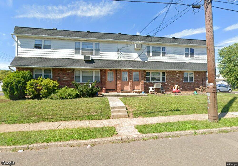 702 Kenilworth Ave, Lansdale, PA 19446 - photo 1