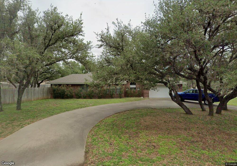 18 Windridge Dr, Beeville, TX 78102 - photo 1