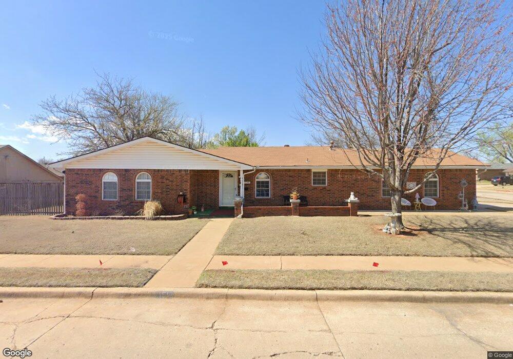 1517 Sequoyah Ave, Moore, OK 73160 - photo 1