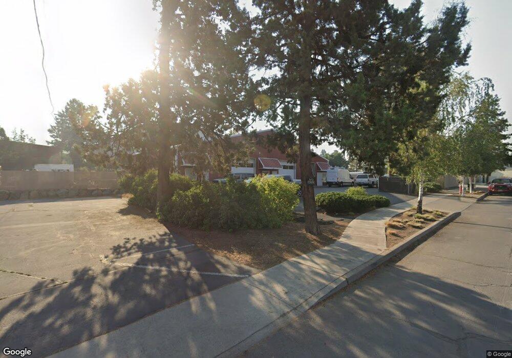 52 SE 5th St, Bend, OR 97702 - photo 1