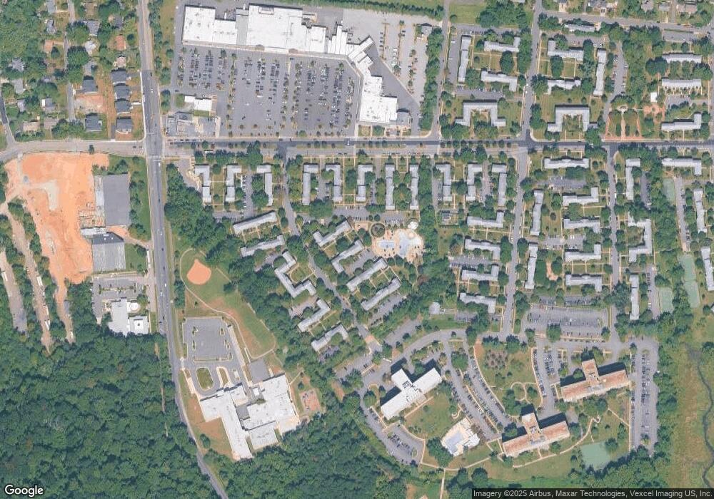 6716 W Wakefield Dr unit A2, Alexandria, VA 22307 - photo 1