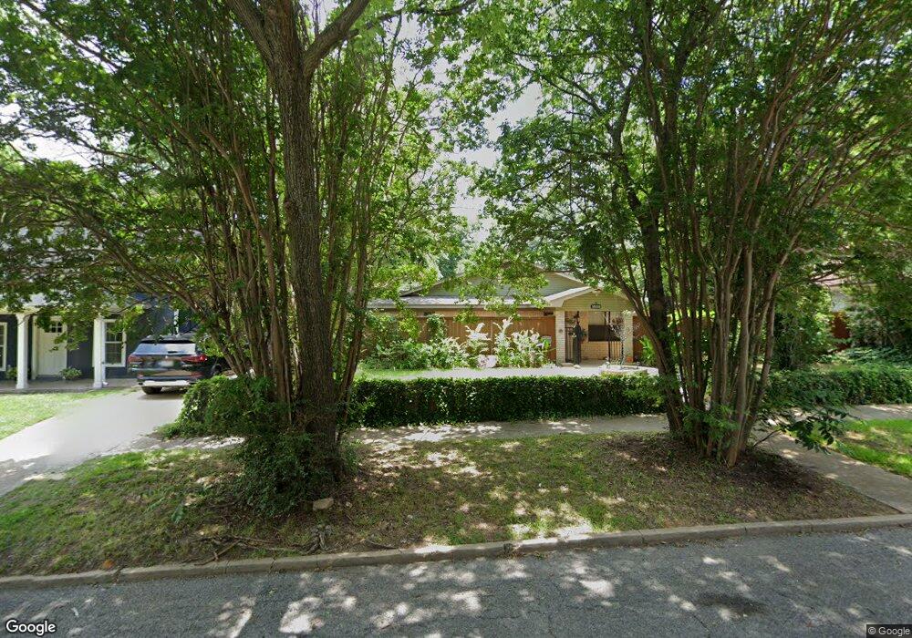 1020 W Chestnut St, Denison, TX 75020 - photo 1