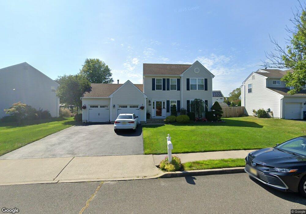 32 E Shenendoah Rd, Howell, NJ 07731 - photo 1