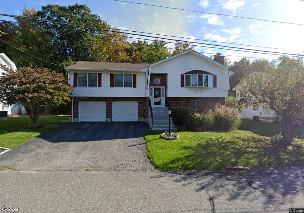 11 Middleway E, Waterbury, CT 06708 - photo 1