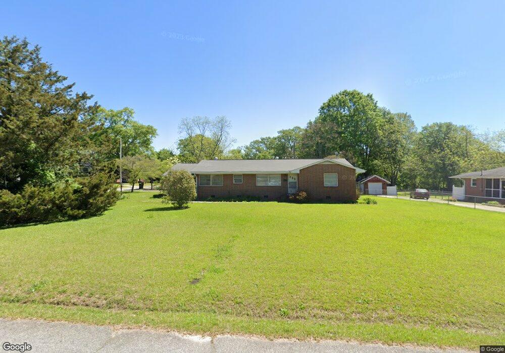 302 Moye St, Barnesville, GA 30204 - photo 1