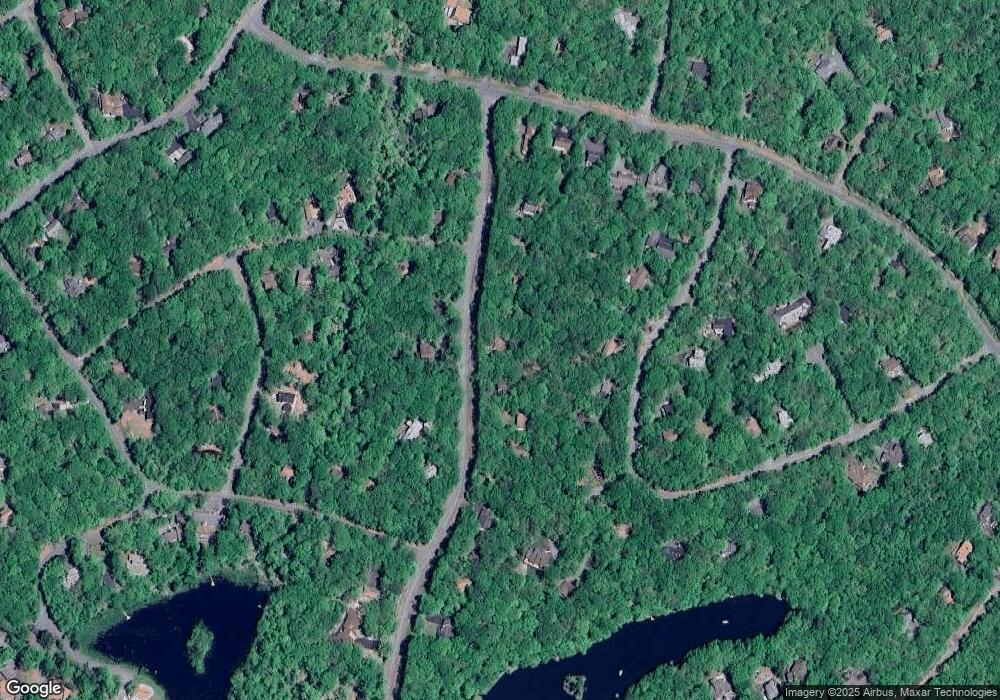 111 Broadmoor Dr, Hawley, PA 18428 - photo 1