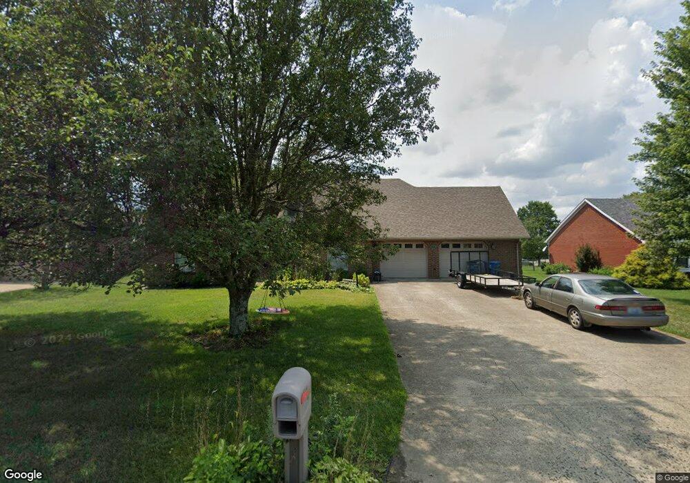 414 Agee St, Harrodsburg, KY 40330 - photo 1