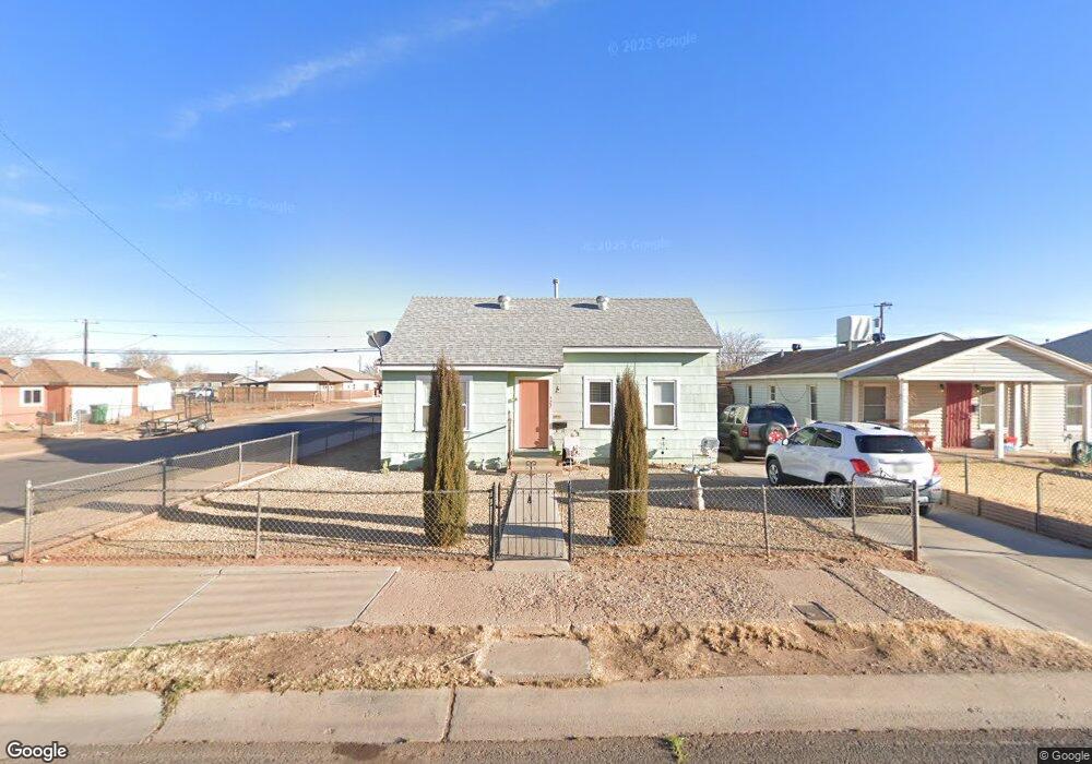 522 W Gilmore St, Winslow, AZ 86047 - photo 1