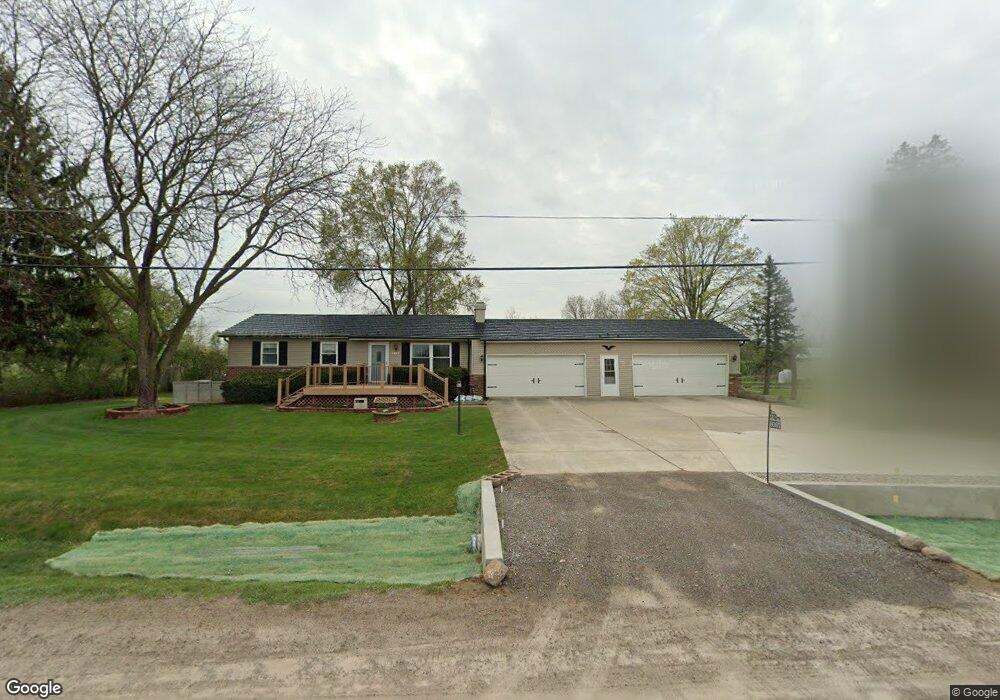 8067 Reid Rd, Swartz Creek, MI 48473 - photo 1