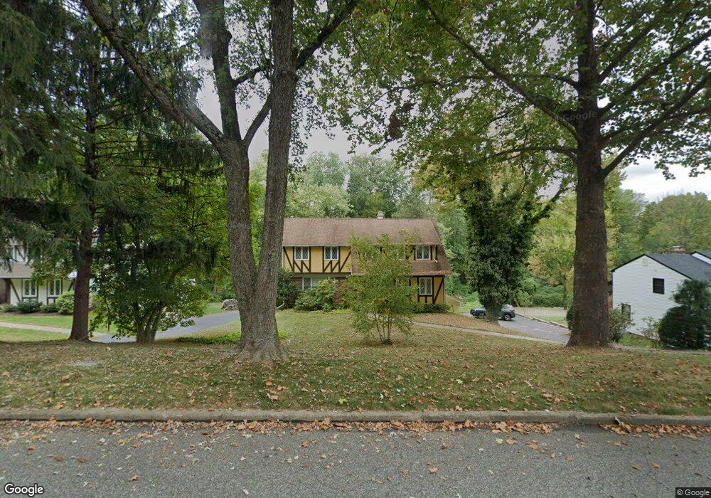 210 Croftridge Dr, Broomall, PA 19008 - photo 1