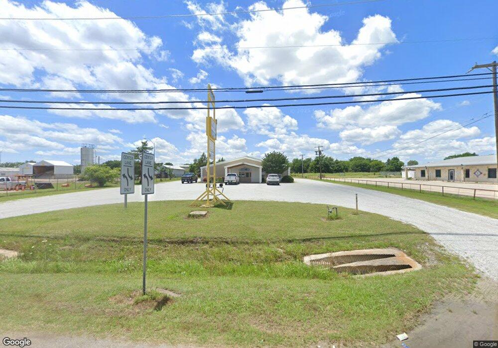 2501 N Center St unit 1, Bonham, TX 75418 - photo 1