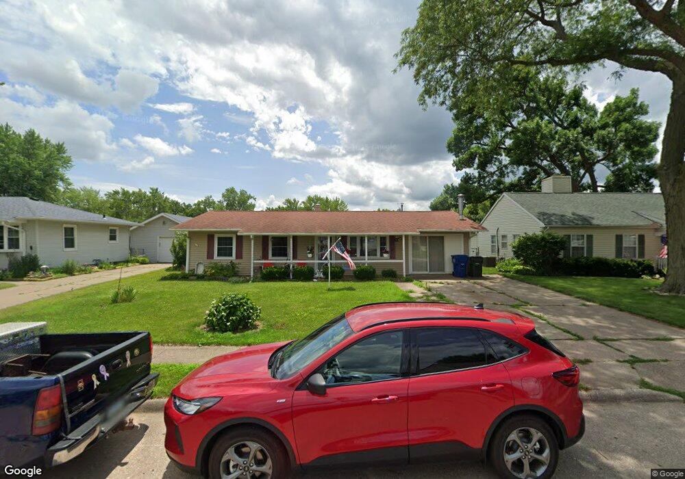 3303 W 16th St, Davenport, IA 52804 - photo 1