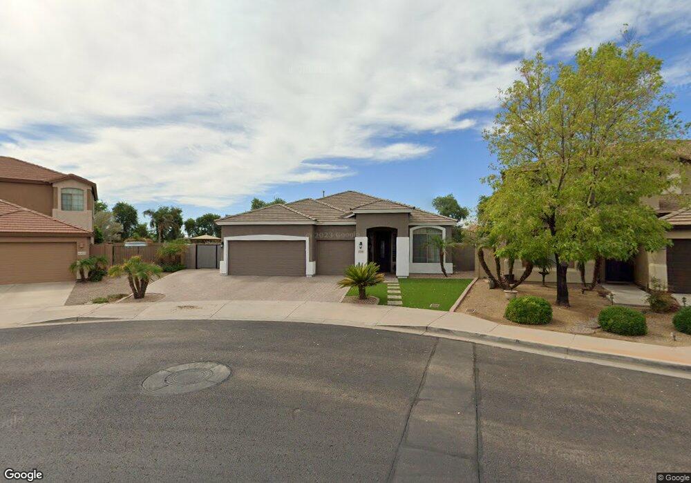 2118 S Esmeralda unit 3, Mesa, AZ 85209 - photo 1