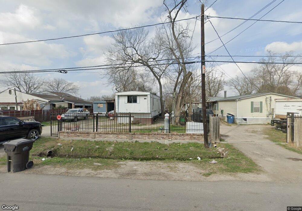 1913 Cromwell St, Houston, TX 77093 - photo 1