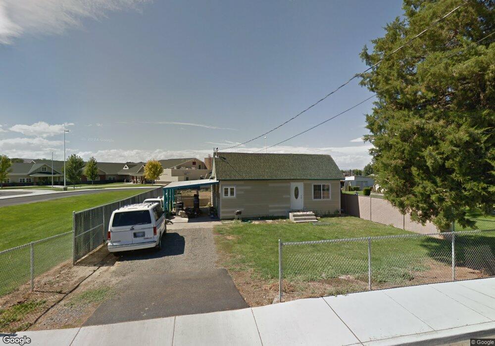 412 E Seattle Ave, Moxee, WA 98936 - photo 1