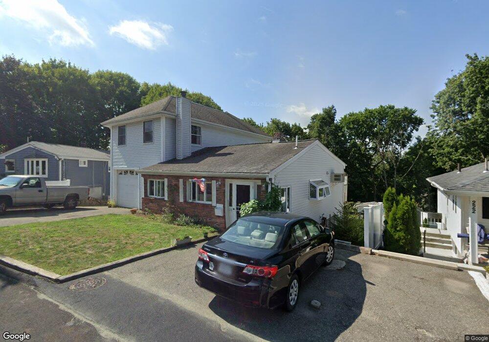 218 Pine Hill Cir, Waltham, MA 02451 - photo 1