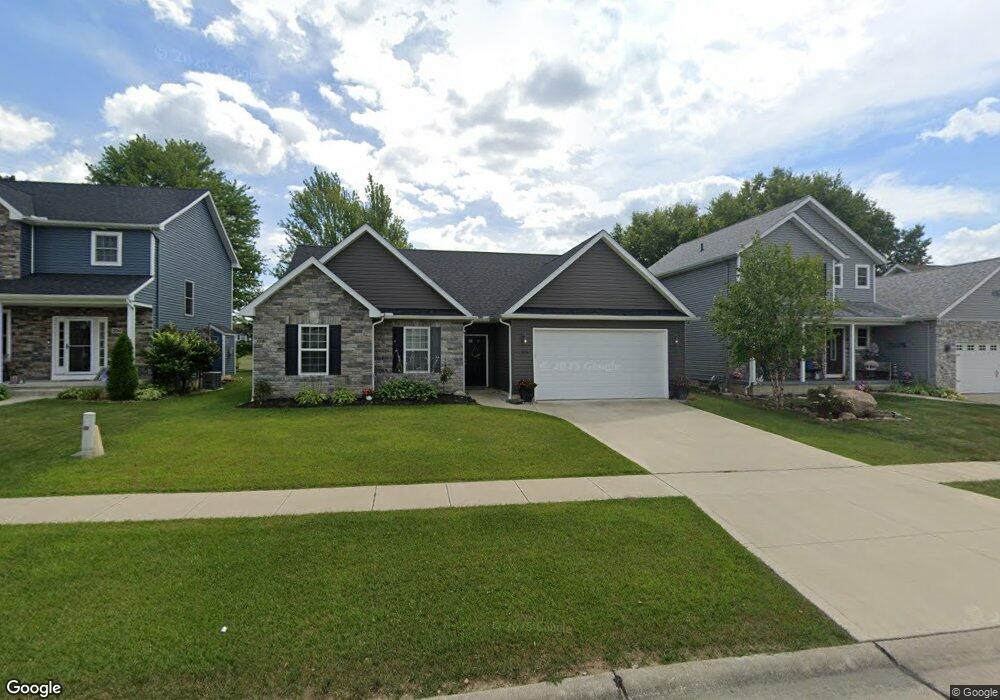 306 Garfield Dr, Lagrange, OH 44050 - photo 1