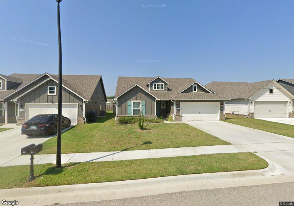 1904 E Winston St, Broken Arrow, OK 74011 - photo 1