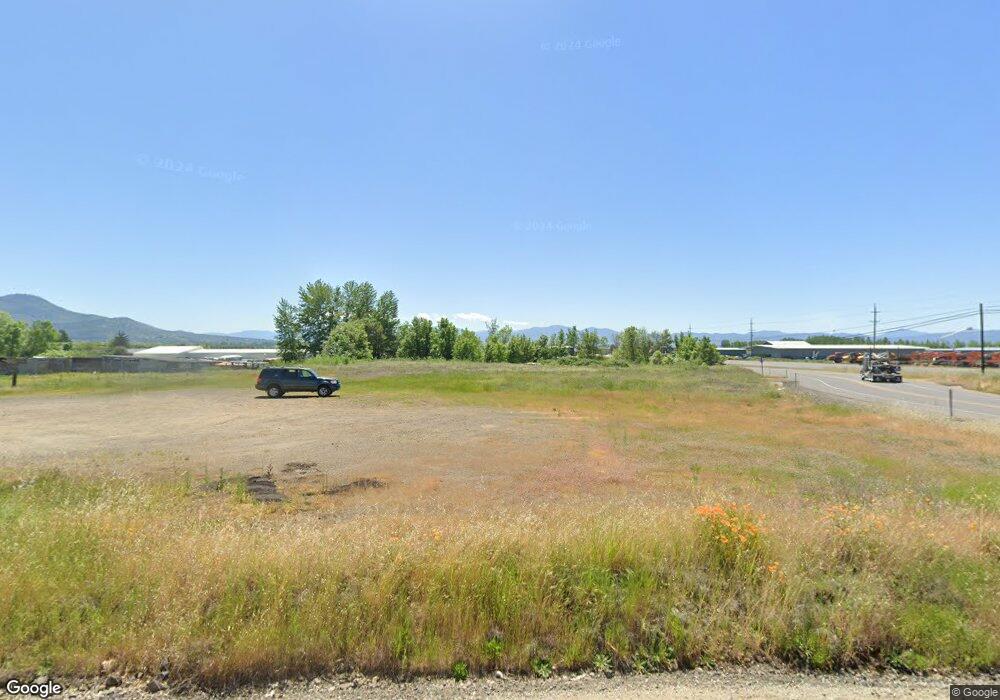 2038 Fowler Ln, Central Point, OR 97502 - photo 1