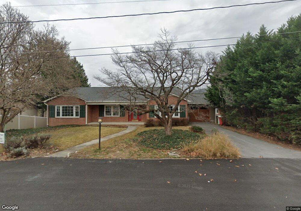 377 Pointfield Dr, Harpers Ferry, WV 25425 - photo 1