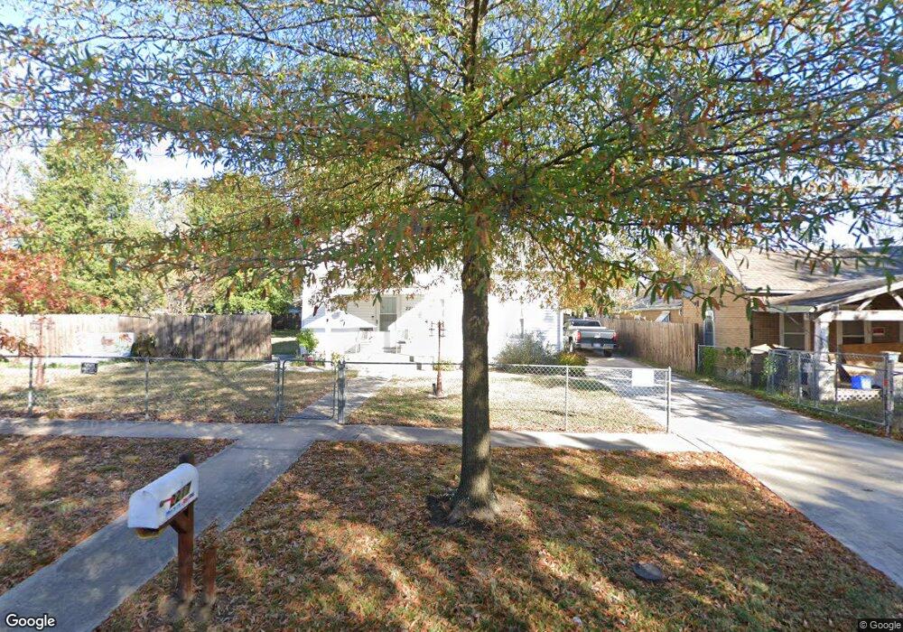 2217 Corning Ave, Parsons, KS 67357 - photo 1