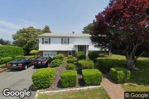 19 Swanson Dr, South Dartmouth, MA 02748