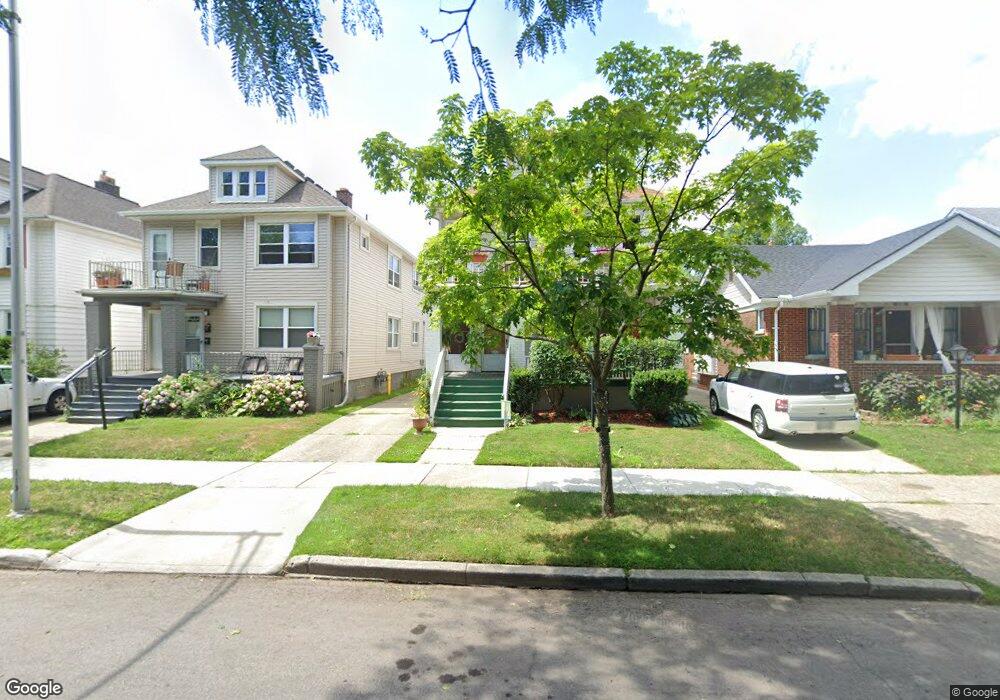 1345 Beaconsfield Ave, Grosse Pointe Park, MI 48230 - photo 1