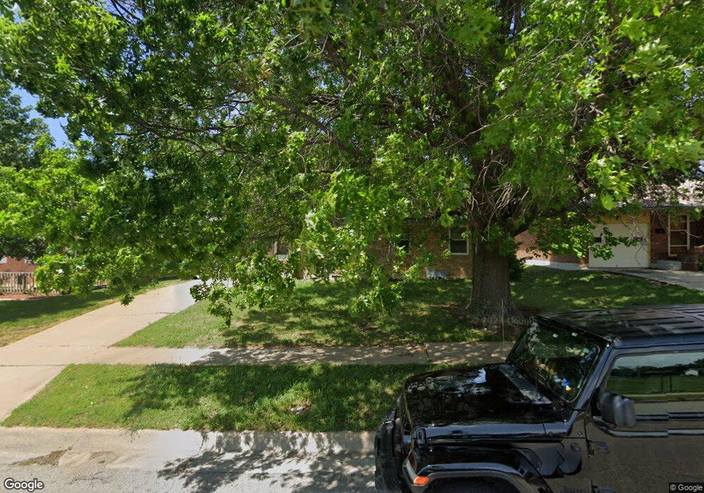 5208 SW 33rd St, Topeka, KS 66614 - photo 1