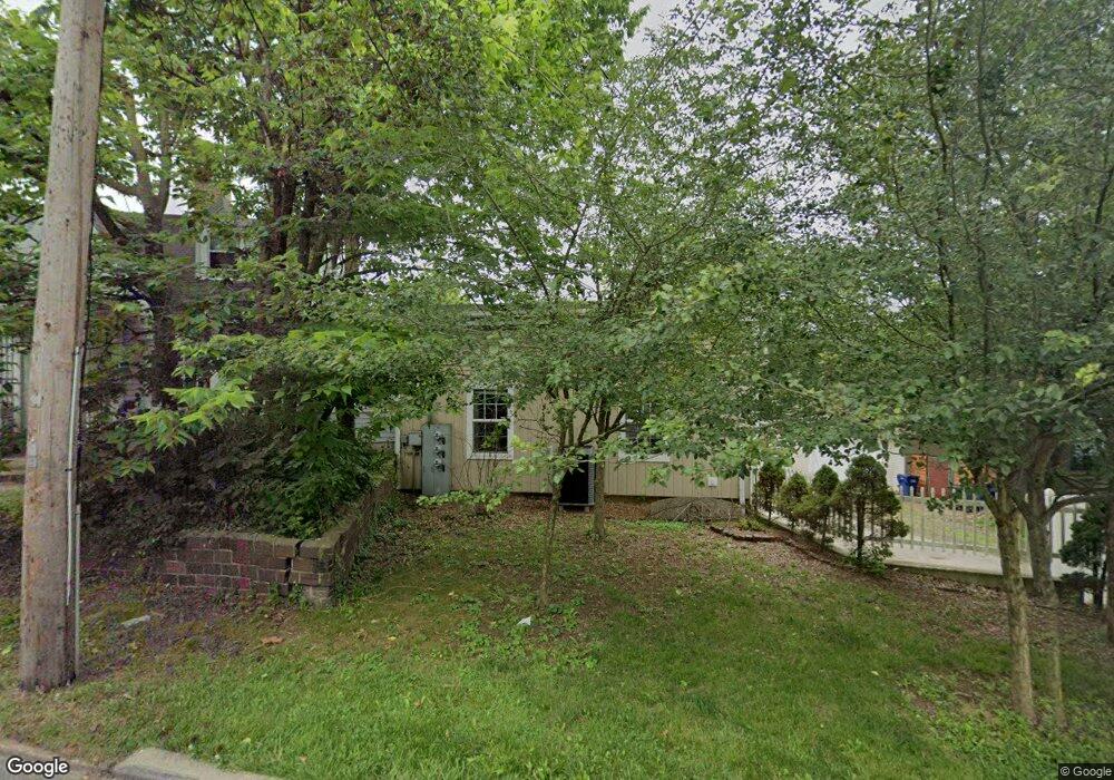 197 W State St unit C, Athens, OH 45701 - photo 1