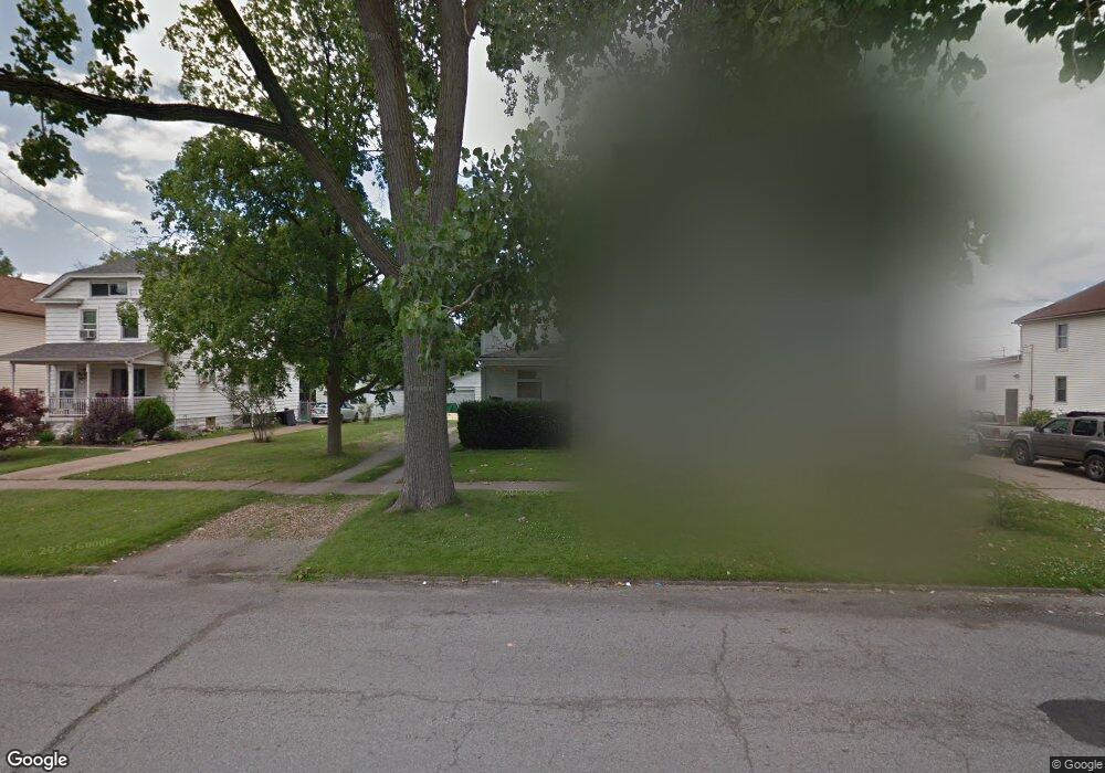 2227 E 29th St, Lorain, OH 44055 - photo 1