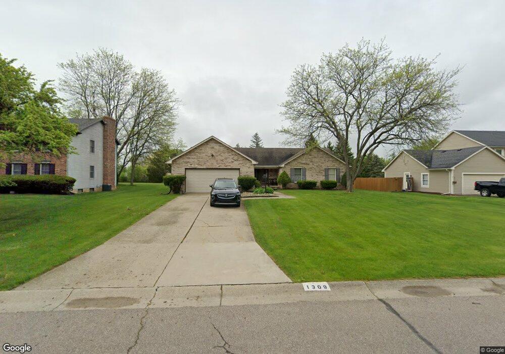 1309 Heatherwoode Rd, Flint, MI 48532 - photo 1