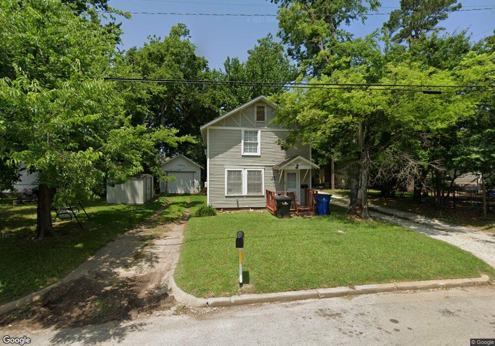 215 S Chandler Ave, Denison, TX 75020 - photo 1