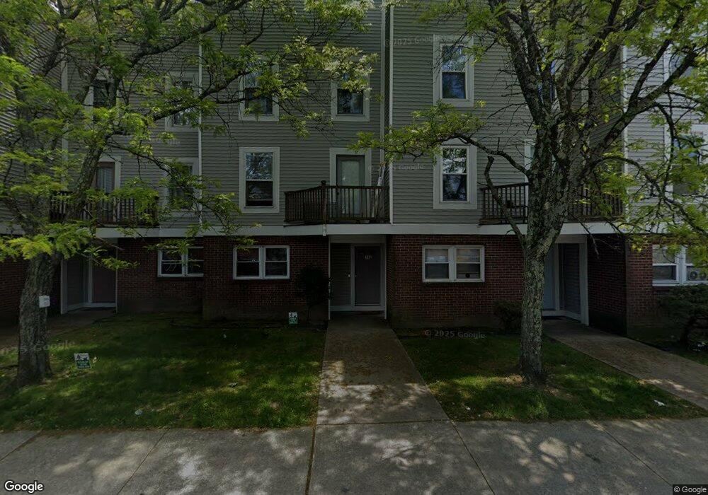 74 Tell St unit 74B, Providence, RI 02909 - photo 1