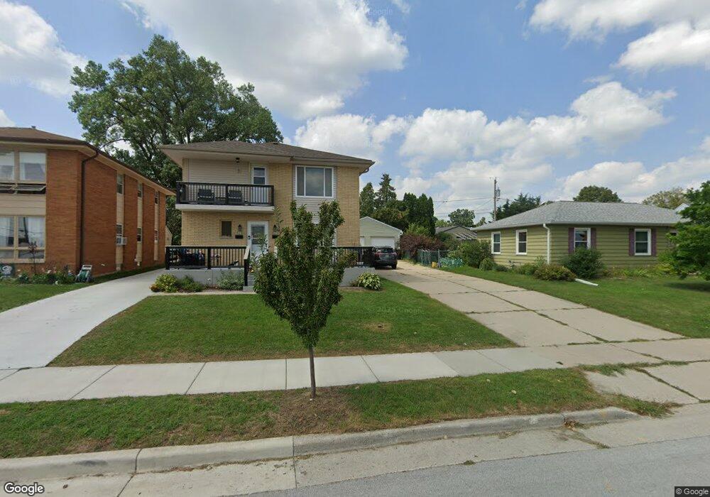 5117 N 126th St, Butler, WI 53007 - photo 1