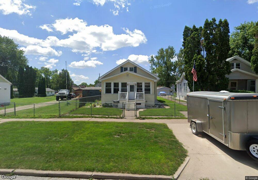2329 W 2nd St, Davenport, IA 52802 - photo 1