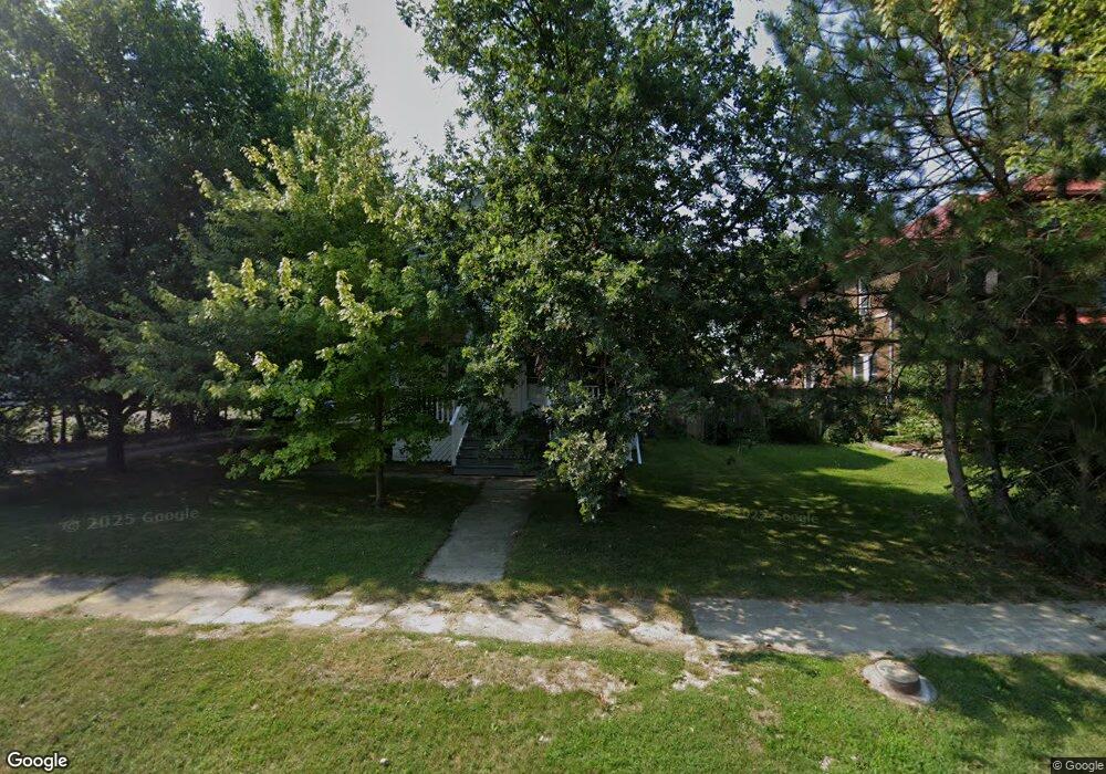 27 Ash St W, Three Oaks, MI 49128 - photo 1