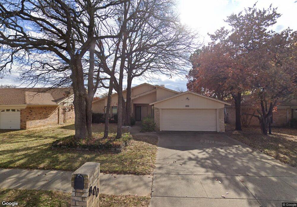 800 Mountain Laurel Ln, Bedford, TX 76021 - photo 1