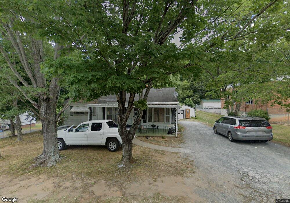 200 W Balfour Ave, Asheboro, NC 27203 - photo 1