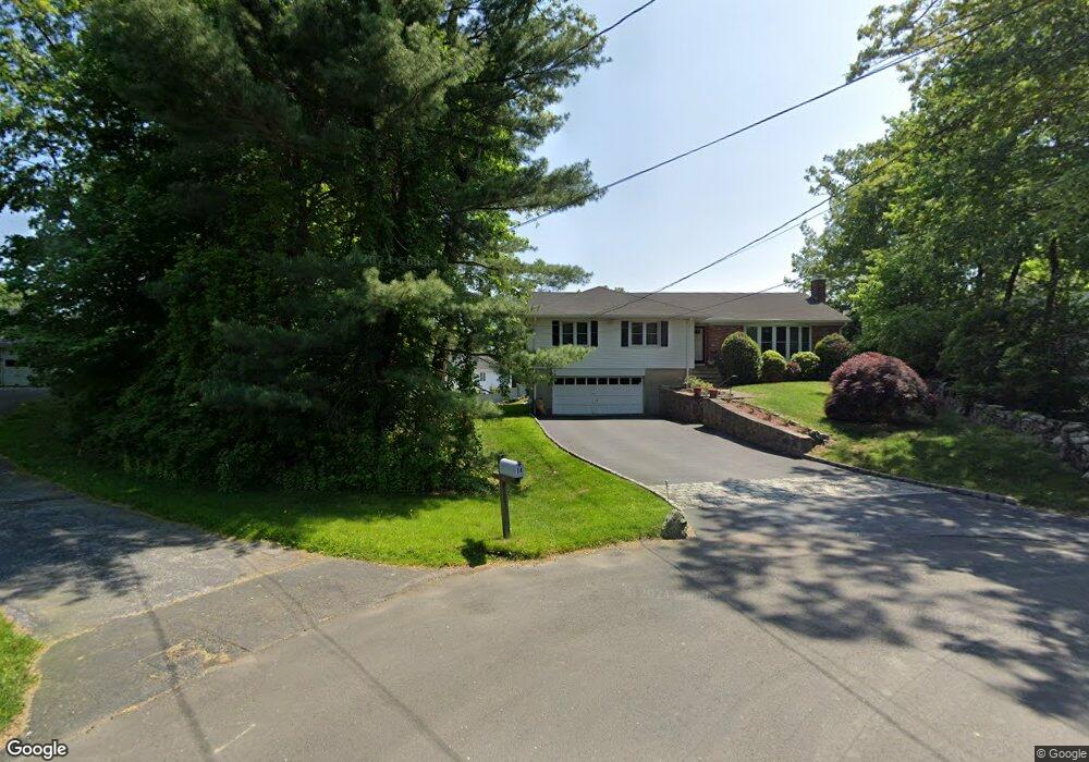 12 Stillview Dr, Greenwich, CT 06831 - photo 1