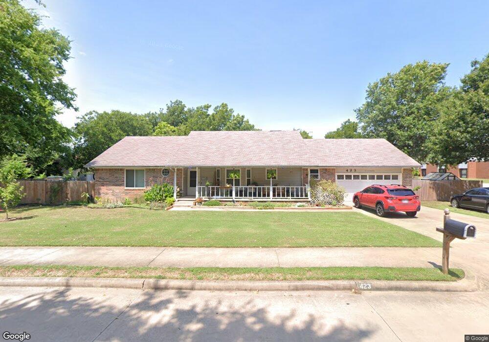 423 N Wewoka Ave, Claremore, OK 74017 - photo 1
