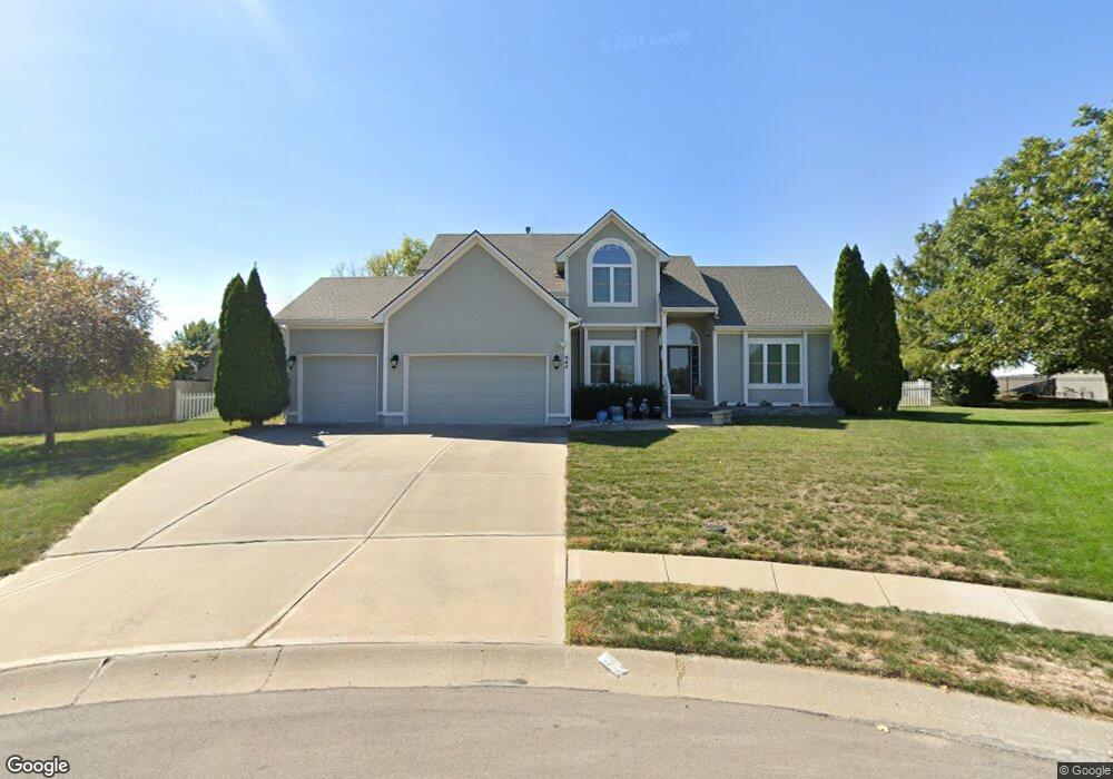944 Selby Ct, Raymore, MO 64083 - photo 1
