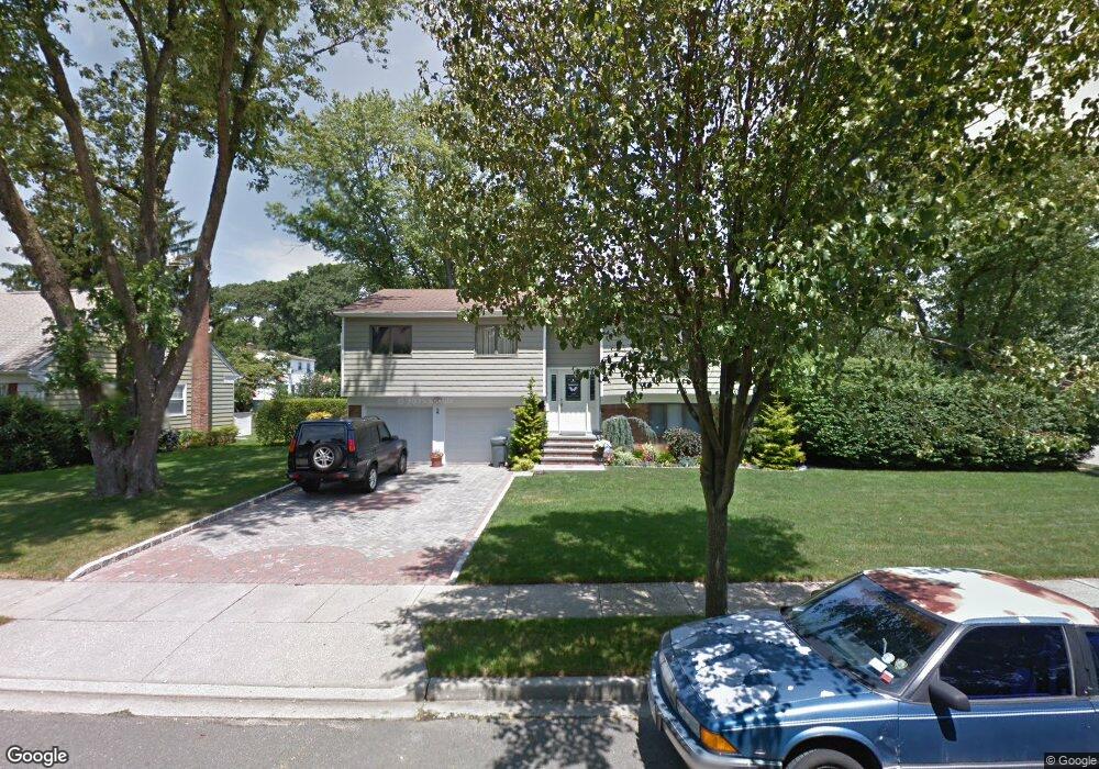 2 Terry Ct, Glen Head, NY 11545 - photo 1