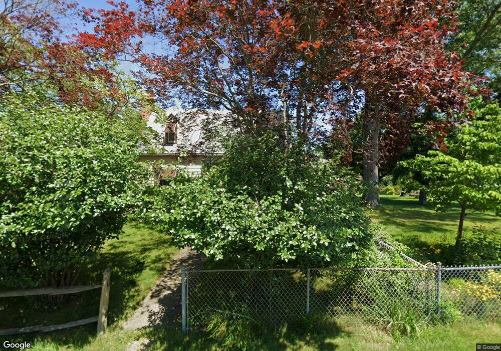 8 Central St, Warwick, RI 02886 - photo 1