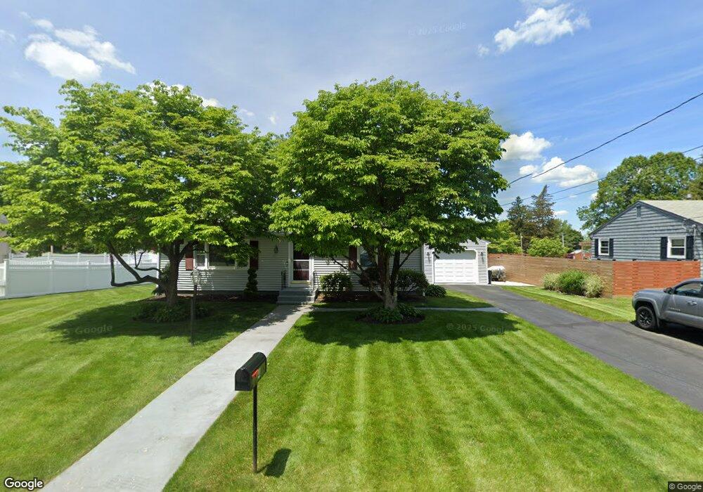 4 Old Tavern Ln, Greenville, RI 02828 - photo 1