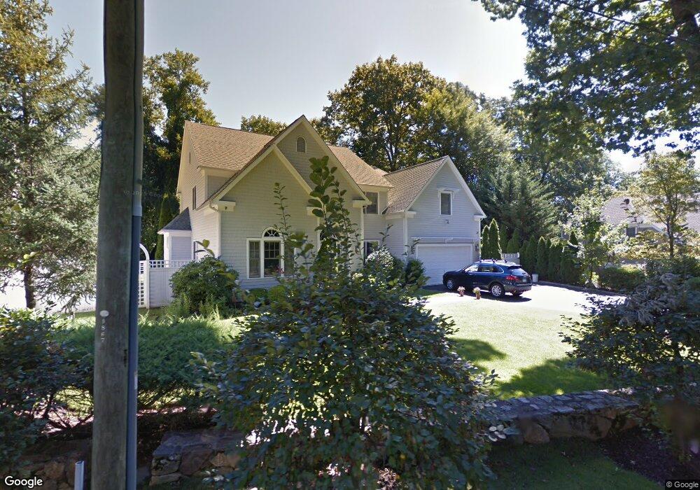 10 Court of Oaks, Westport, CT 06880 - photo 1