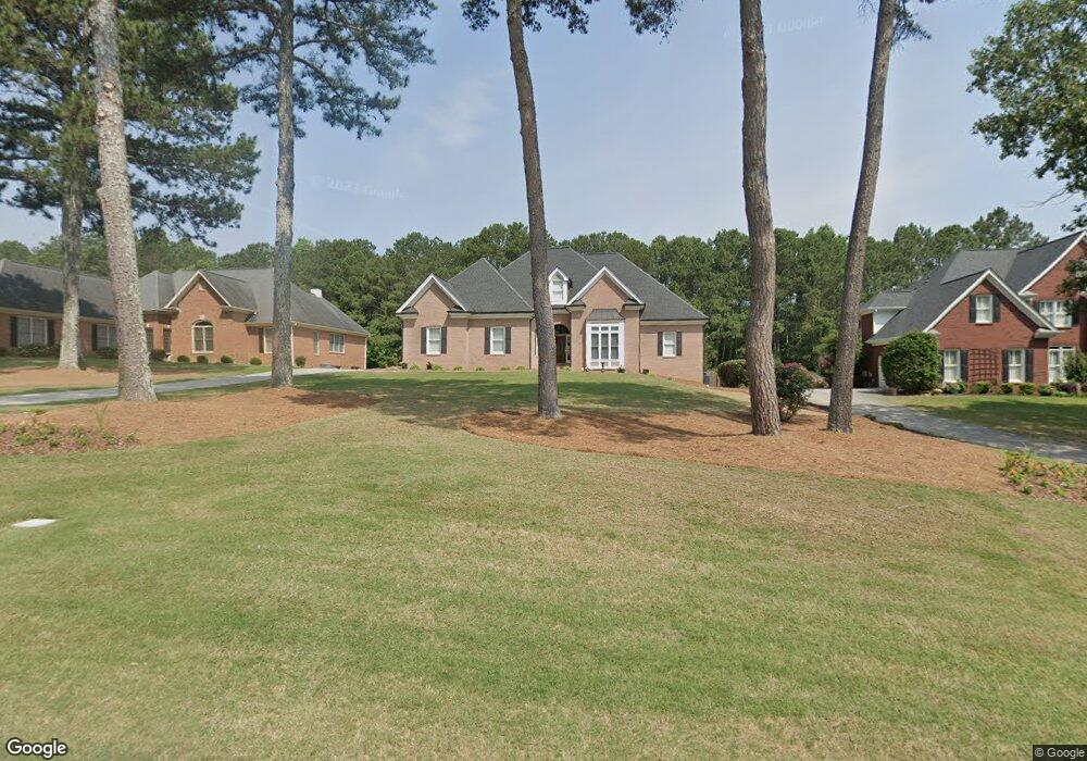 4870 Duncans Lake Dr, Buford, GA 30519 - photo 1