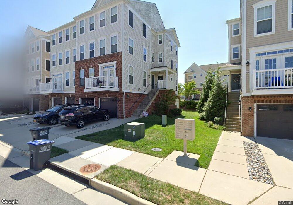 42239 Canary Grass Square, Aldie, VA 20105 - photo 1